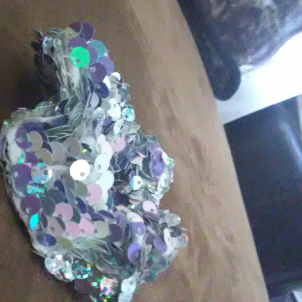 Scrunchy - Picture 2 of 2